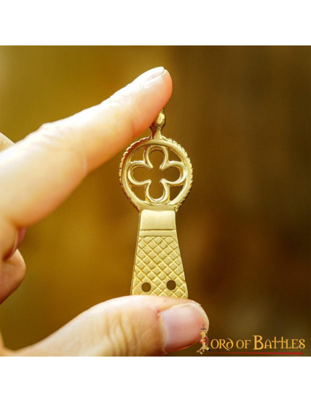 Set of 5 brass tips for belt, Clover...