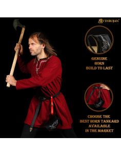 Medieval mug for drinking, raven design (800 ml.) 2