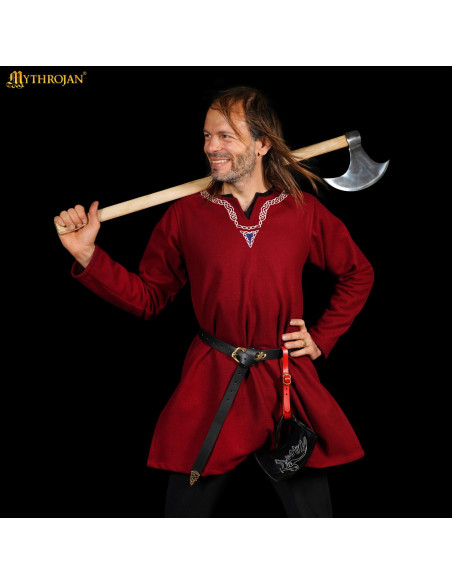 Medieval mug for drinking, raven...