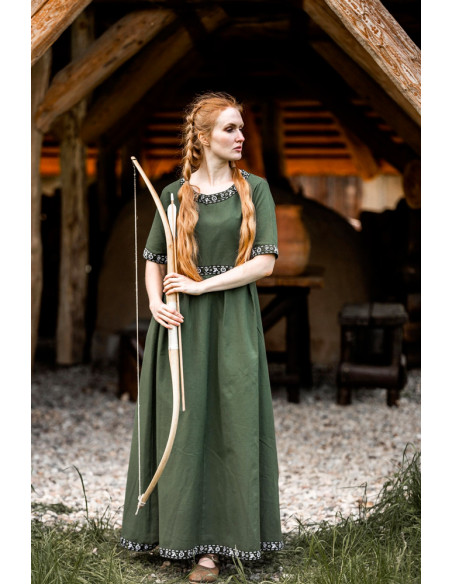 Medieval dress woman Enin