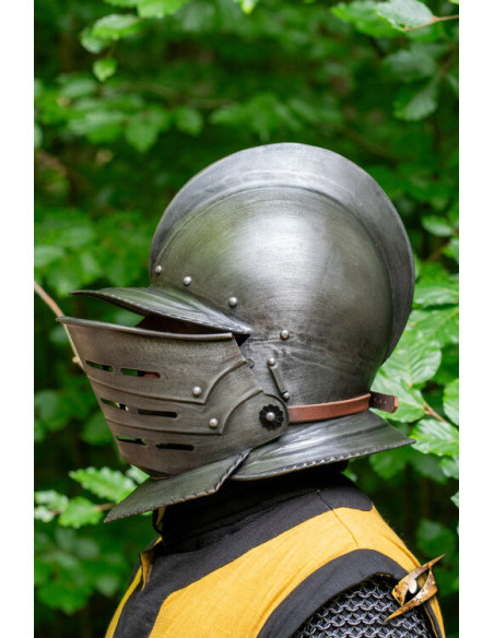 Burgundy Helmet with Visor in...