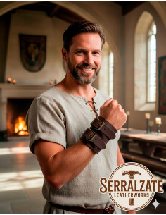 Medieval adjustable gentleman's bracelet in brown, 1 unit