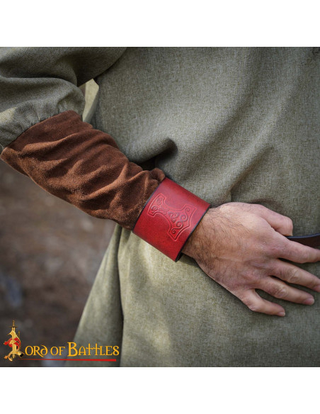 Medieval leather bracelet with Thor's... Medieval leather bracelet with Thor's...