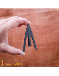 Set of 3 swallowtail arrow tips (8.5 cm.)
