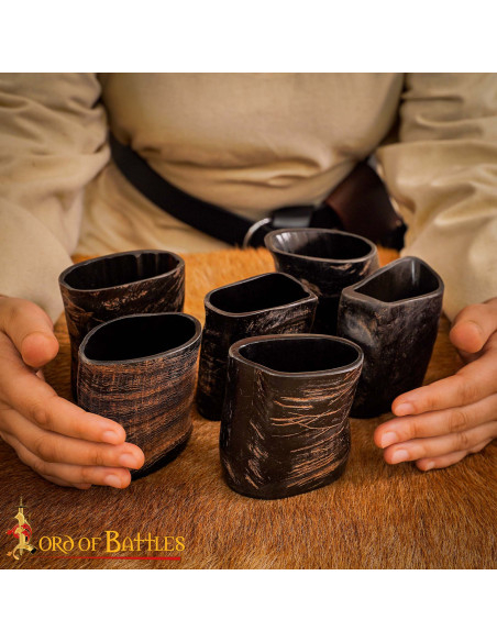 Set of 6 medieval horn glasses made... Set of 6 medieval horn glasses made...