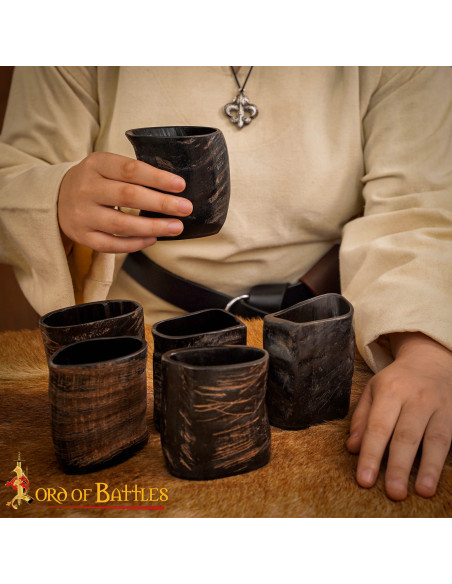 Set of 6 medieval horn glasses made... Set of 6 medieval horn glasses made...