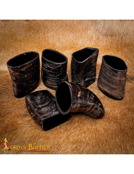 Set of 6 medieval horn glasses made... Set of 6 medieval horn glasses made...