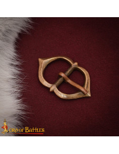 Medieval belt buckle in antiqued bronze