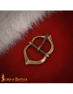 Medieval belt buckle in antiqued bronze 2