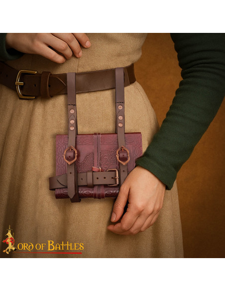 Medieval belt buckle in antiqued bronze Medieval belt buckle in antiqued bronze