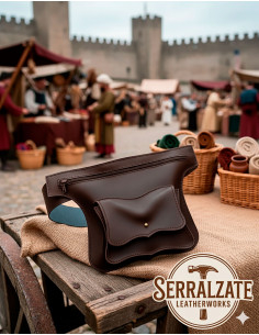 Medieval Vagabond Bag, type waist bag, with zipper, brown