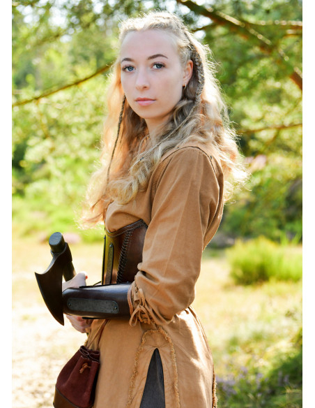 Medieval brown tunic model Yrsa, worn... Medieval brown tunic model Yrsa, worn...