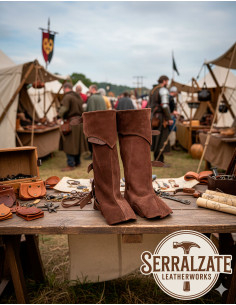 Medieval leather gaiters model Esteban, brown