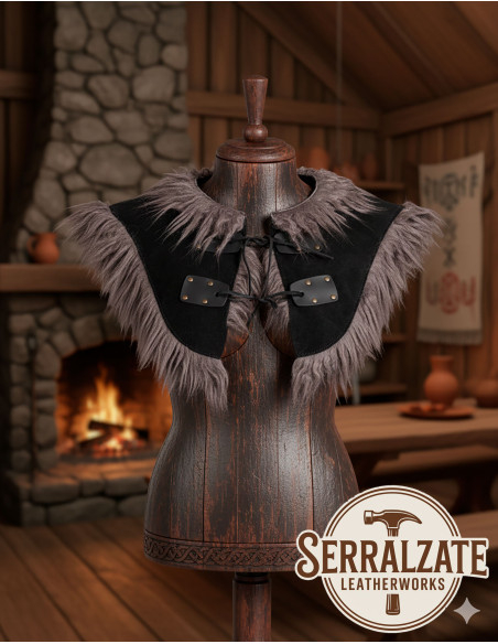 Evaristo Collar Black Cape with Gray Fur