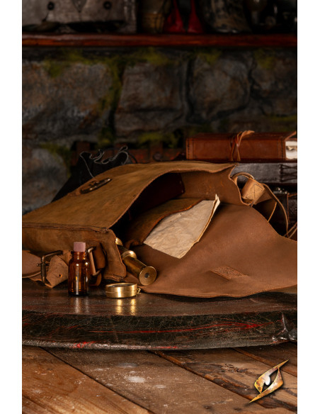 Medieval travel bag in leather, light...