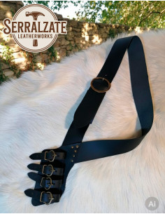 Adjustable cross-shoulder belt holster in black