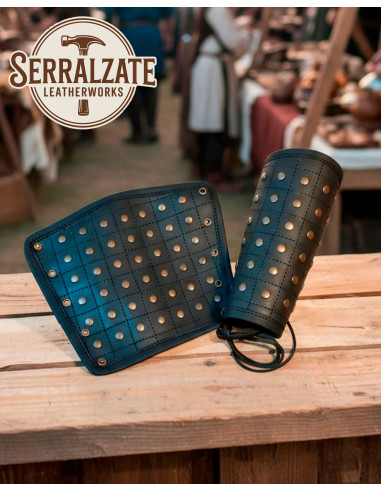 Reinforced Medieval Bracelets Evan in black