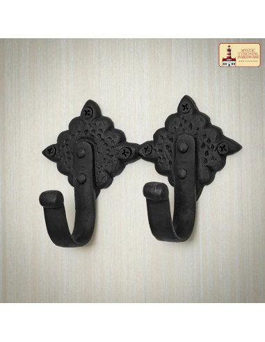 Double rustic wall-mounted support (10.2 x 12.6 cm.)