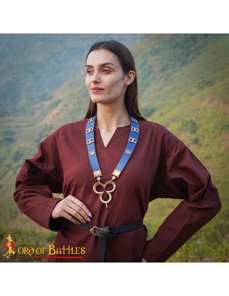 Medieval bronze pendant with a... Medieval bronze pendant with a...