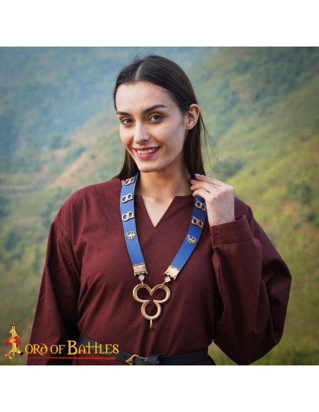 Medieval bronze pendant with a... Medieval bronze pendant with a...