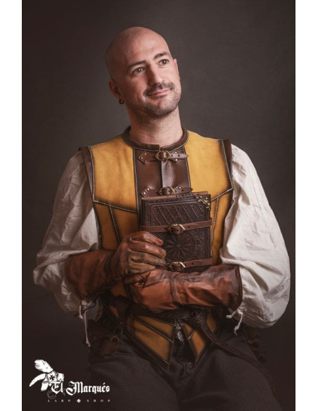 Short medieval cuirass for men,... Short medieval cuirass for men,...