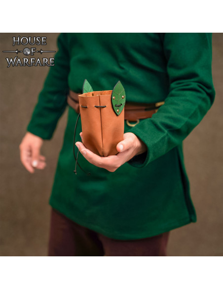 Leather belt pouch with brown... Leather belt pouch with brown...