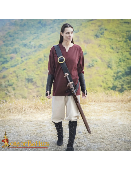 Round Medieval Buckle in Brass (9.5 cm) Round Medieval Buckle in Brass (9.5 cm)