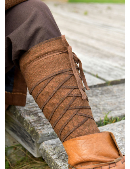 Viking Wool Wraps in Brown Diamond Twill