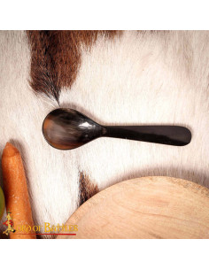 Set of 4 Medieval Spoons in Natural Horn 2