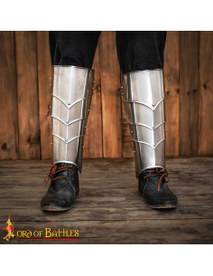 Knight's Medieval Greaves in Steel (18 g.)