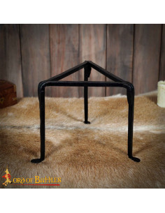 Medieval Tripod for Fire in Hand-Forged Iron (23.4x22.8 cm.)