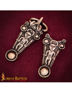 Celtic Belt Buckle in Cast Bronze with an Aged Finish 2