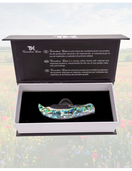 Rustic Folding Knife by Tramuntana...