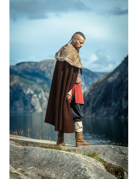 Unisex Viking Cloak Model Janne, Brown