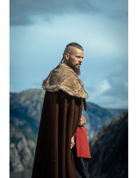 Unisex Viking Cloak Model Janne, Brown
