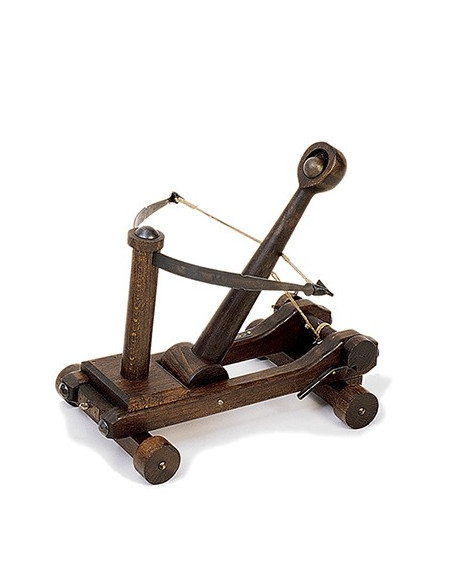 Medieval catapult (31 x 30 x 30 cms.)
