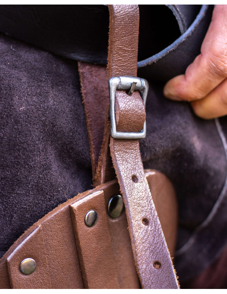 Strigo Model Medieval Thigh...