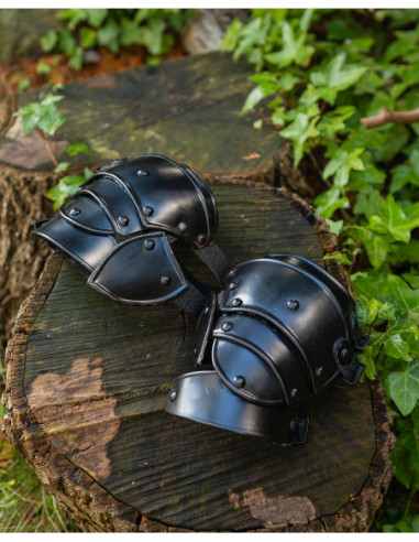 Medieval Short Gauntlets Model Markward, Blackened Finish.