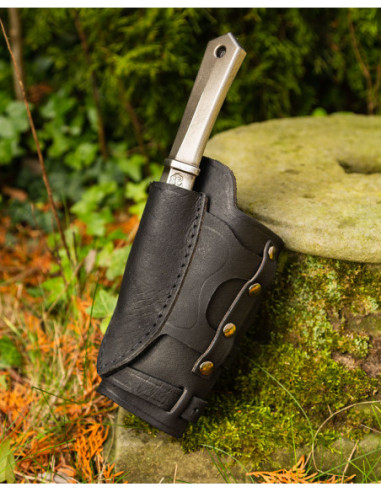Medieval Black Leather Bracer with Sheath, Geralt Model