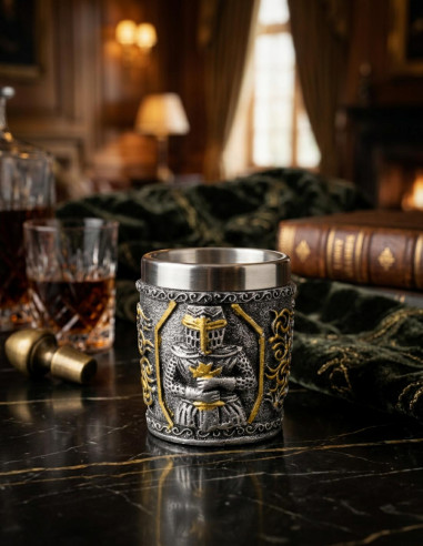 Gold-silver Templar shot glass (6 cm.)