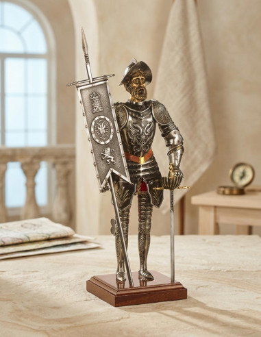 Conqueror miniature with sword and banner, 42 cms.