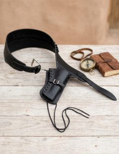 Leather bandolier for revolver