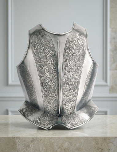 Engraved breastplate for armor
