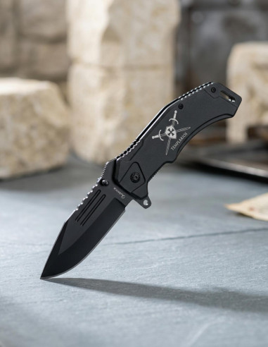 Knife with Shield and Sword Templar