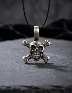 gothic skull pendant