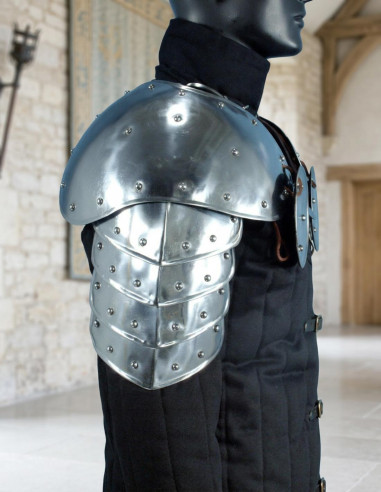 medieval shoulder pads