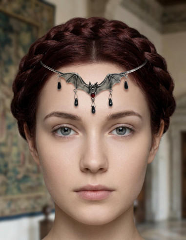 Tiara with crystal pearls