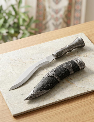 Nepalese Kukri or Khukuri, 28 cms.