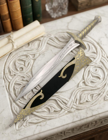 Fantastic knife with black sheath