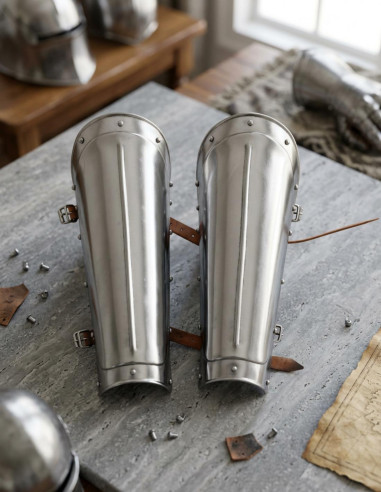 Pair of metallic Greaves